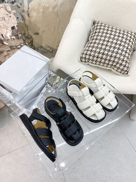 retro classic hollowed out everything sandals sports platform slippers design style casual beach slippers, Black
retro classic hollowed out everything sandals sports platform slippers design style casual beach slippers, Black
