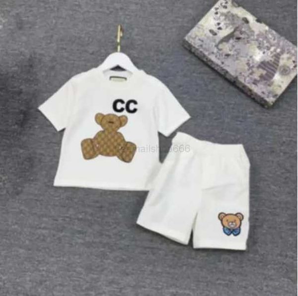 luxury designer clothing sets kids t shirt little bear camel monogrammed shortst fashion british fashion brand summer childrens treasures gi, White
luxury designer clothing sets kids t shirt little bear camel monogrammed shortst fashion british fashion brand summer childrens treasures gi, White
