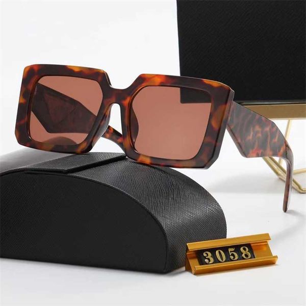 high-end fashionable men's and women's generous frame luxury retro sunglasses designed by senior brand designers, White;black
high-end fashionable men's and women's generous frame luxury retro sunglasses designed by senior brand designers, White;black