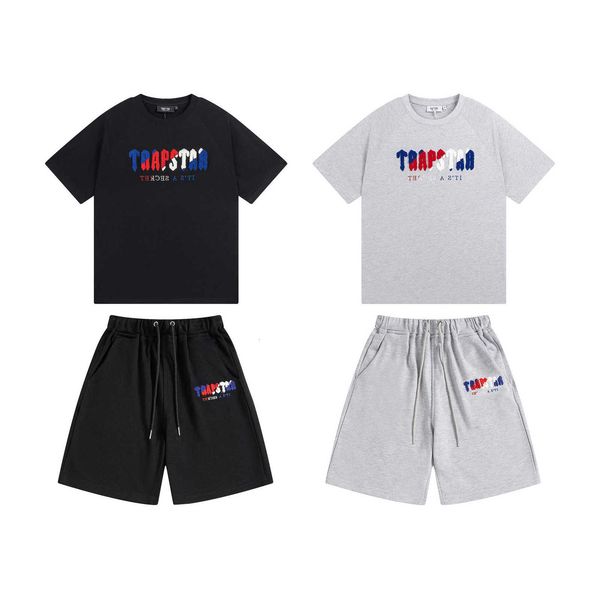 2023 summer designer new trapstar blue red towel embroidered short sleeve tees shorts men's and women's casual set, White;black
2023 summer designer new trapstar blue red towel embroidered short sleeve tees shorts men's and women's casual set, White;black