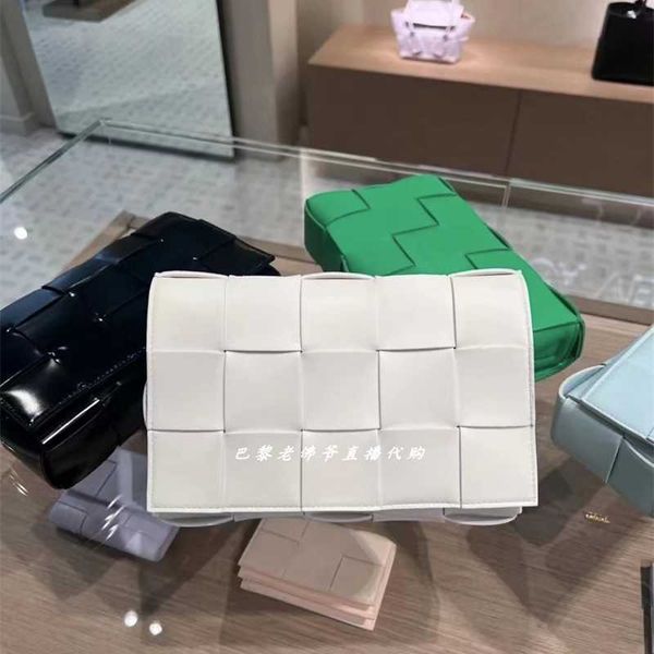 luxurys venetas bag bottegas women's bag cassette small woven cowhide pillow bag one shoulder crossbody bag zc
luxurys venetas bag bottegas women's bag cassette small woven cowhide pillow bag one shoulder crossbody bag zc