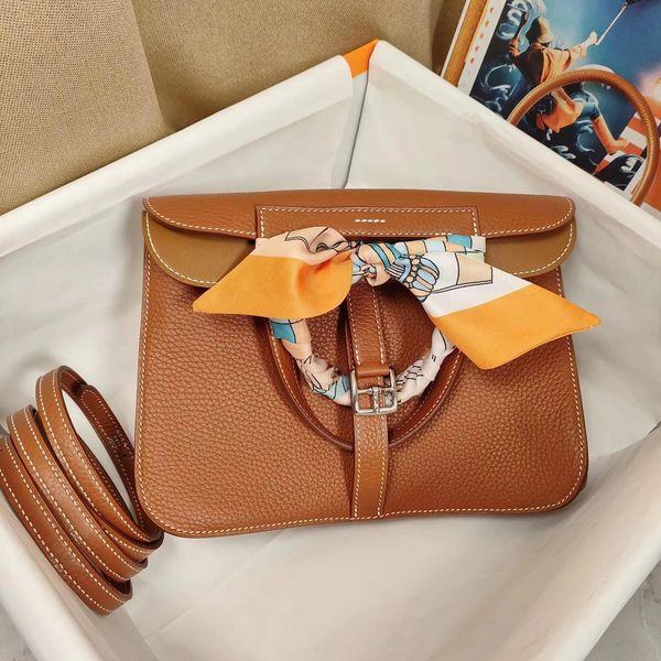 the tote bag 5a designer bags handmade wax thread tc pihazan women's bag single-shoulder oblique straddle bag litchi pattern horseshoe
the tote bag 5a designer bags handmade wax thread tc pihazan women's bag single-shoulder oblique straddle bag litchi pattern horseshoe
