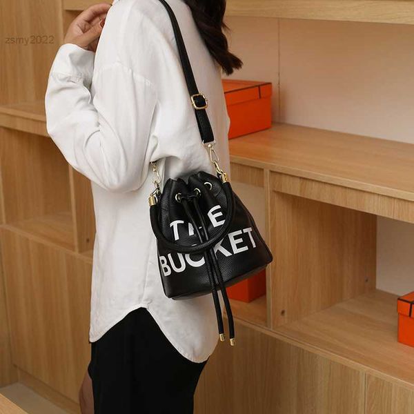 evening bags luxury drawstring the bucket bag brands women's handbags candy color shoulder crossbody bag designer bags for women 2023 t
evening bags luxury drawstring the bucket bag brands women's handbags candy color shoulder crossbody bag designer bags for women 2023 t