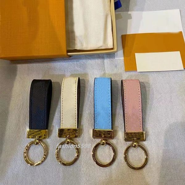 fashion new leather key ring classic v letter beige coin purse key chain men and women leather bag pendant accessories key rings, Slivery;golden
fashion new leather key ring classic v letter beige coin purse key chain men and women leather bag pendant accessories key rings, Slivery;golden