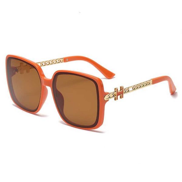 2022 new h fashion large frame personalized rivet european and american sunglasses chain leg street pgraphy face cov, White;black
2022 new h fashion large frame personalized rivet european and american sunglasses chain leg street pgraphy face cov, White;black