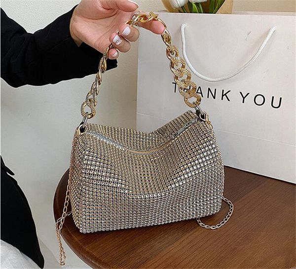 evening bag female 2023 new korean version of this year's popular fashion trend bright drill cross-body niche crossbody bag portable wo
evening bag female 2023 new korean version of this year's popular fashion trend bright drill cross-body niche crossbody bag portable wo