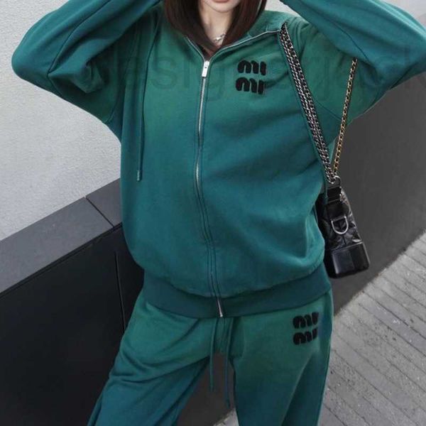women's tracksuits designer sports suit sportswear embroidered letters hoodie back print zipper cardigan cotton sweatshirt casual pants, Gray
women's tracksuits designer sports suit sportswear embroidered letters hoodie back print zipper cardigan cotton sweatshirt casual pants, Gray
