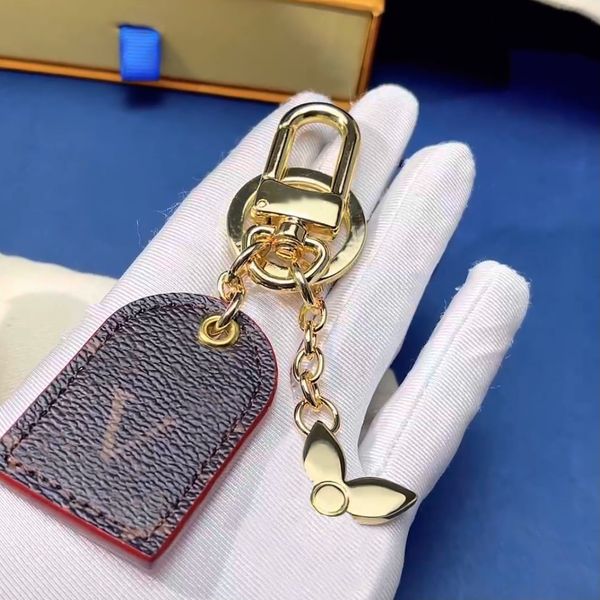 2023 new style luxury key chain buckle lovers car keychain designer handmade leather design keychains men women bag pendant accessories gift, Silver
2023 new style luxury key chain buckle lovers car keychain designer handmade leather design keychains men women bag pendant accessories gift, Silver
