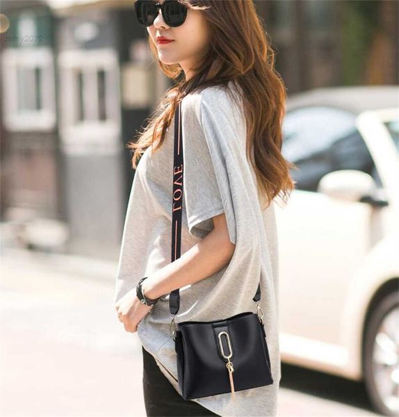 evening bags designer women bags handbags new trend crossbody bags pu leather women's bucket bag luxury brand single shoulder messenger
evening bags designer women bags handbags new trend crossbody bags pu leather women's bucket bag luxury brand single shoulder messenger