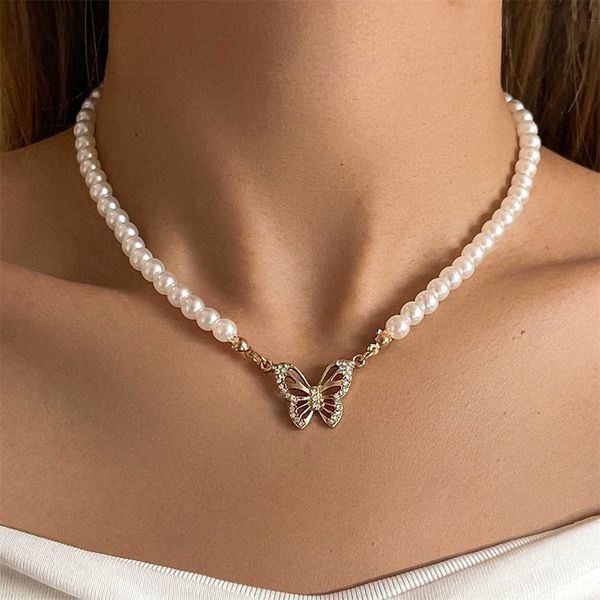 pendant necklaces vintage baroque butterfly clavicle necklace for woman retro y2k aesthetic bead flower couple pearl necklace 2022 new trend, Silver
pendant necklaces vintage baroque butterfly clavicle necklace for woman retro y2k aesthetic bead flower couple pearl necklace 2022 new trend, Silver