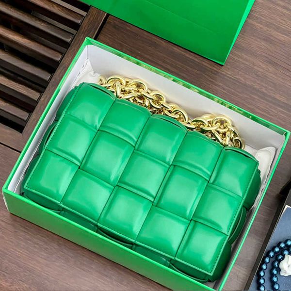 gold chain designer bag woven shoulder bags b letter classic crossbody bags women designers purse wallet clutch female solid color thick lux
gold chain designer bag woven shoulder bags b letter classic crossbody bags women designers purse wallet clutch female solid color thick lux