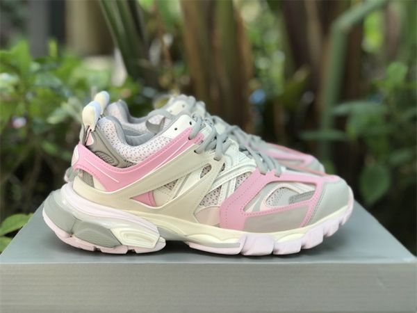 women pink track led sneakers basketball designer shoes track 3.0 outdoor sneaker sports with original box
women pink track led sneakers basketball designer shoes track 3.0 outdoor sneaker sports with original box