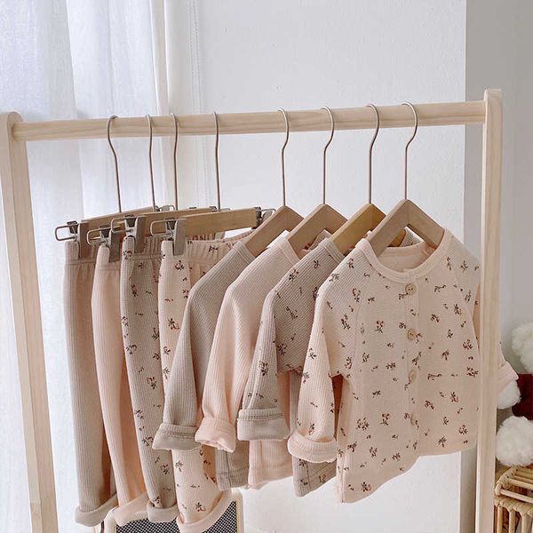 sets kids clothing set boy's suit spring autumn 2023 sleeve girl's two piece clothes t-shirt and long pants toddler suits p230418, White
sets kids clothing set boy's suit spring autumn 2023 sleeve girl's two piece clothes t-shirt and long pants toddler suits p230418, White