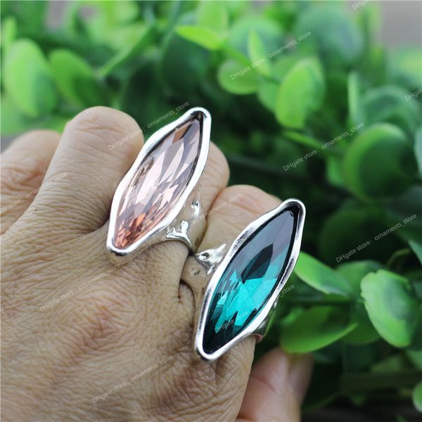 new design retro fashion jewelry trendy antique silver color ring creative party wedding ring for women girls low0071ar fashion jewelryrings, Golden;silver
new design retro fashion jewelry trendy antique silver color ring creative party wedding ring for women girls low0071ar fashion jewelryrings, Golden;silver