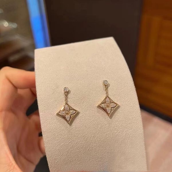 luxury brand earrings designer plating 18k gold stud diamond valentine wedding party jewerlry, Golden;silver
luxury brand earrings designer plating 18k gold stud diamond valentine wedding party jewerlry, Golden;silver