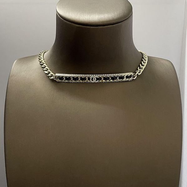 fashion women pearl necklace brand pendant chain 40cm with logo official size 925 silver o-c pinzircon letter necklace cuban chain hip hop s
fashion women pearl necklace brand pendant chain 40cm with logo official size 925 silver o-c pinzircon letter necklace cuban chain hip hop s