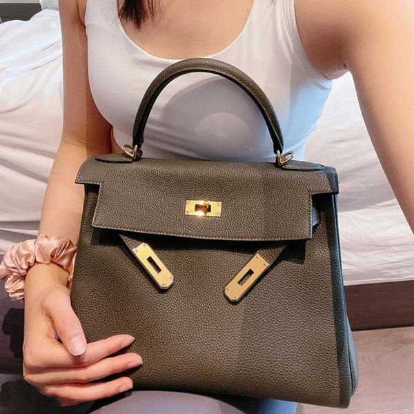 designer totes herms kelies calf leather kelies bag lychee pattern 25/28 inseam kelies large capacity portable single shoulder cross body le
designer totes herms kelies calf leather kelies bag lychee pattern 25/28 inseam kelies large capacity portable single shoulder cross body le