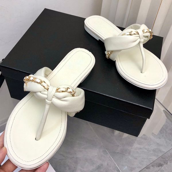 designer womens thong flat heels sandals lambskin slippers with chain outdoor flip flops ladies outdoor beach shoe girls slide mules retro b, Black
designer womens thong flat heels sandals lambskin slippers with chain outdoor flip flops ladies outdoor beach shoe girls slide mules retro b, Black