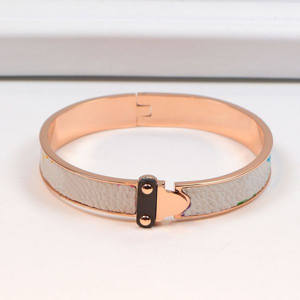 luxury cuff bangle designer jewelry women leather bracelet with heart lock hardware charm bracelets four leaf flower pattern gold bag pendan, Black
luxury cuff bangle designer jewelry women leather bracelet with heart lock hardware charm bracelets four leaf flower pattern gold bag pendan, Black
