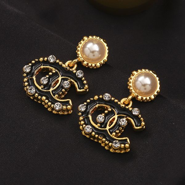 fashion style designer letter stud earrings letter enamel earring for women brand jewelry accessory gifts high quality, Golden;silver
fashion style designer letter stud earrings letter enamel earring for women brand jewelry accessory gifts high quality, Golden;silver