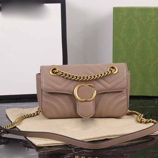 classic designer tote bag 2022 new chain fashion women cross body bags metal logo luxury shoulder bag vintage woman's purse mini canvas, Black;red
classic designer tote bag 2022 new chain fashion women cross body bags metal logo luxury shoulder bag vintage woman's purse mini canvas, Black;red