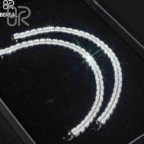 8mm 8" vvs moissanite tennis bracelet factory braguette bling link chain 925 silver wholesale jewelry
8mm 8" vvs moissanite tennis bracelet factory braguette bling link chain 925 silver wholesale jewelry