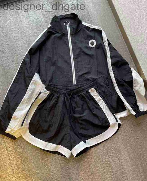 women's tracksuits designer2023 two piece dress luxury brand two piece shorts women 2 pieces set zip up long sleeve loose jacket suit h, Gray
women's tracksuits designer2023 two piece dress luxury brand two piece shorts women 2 pieces set zip up long sleeve loose jacket suit h, Gray