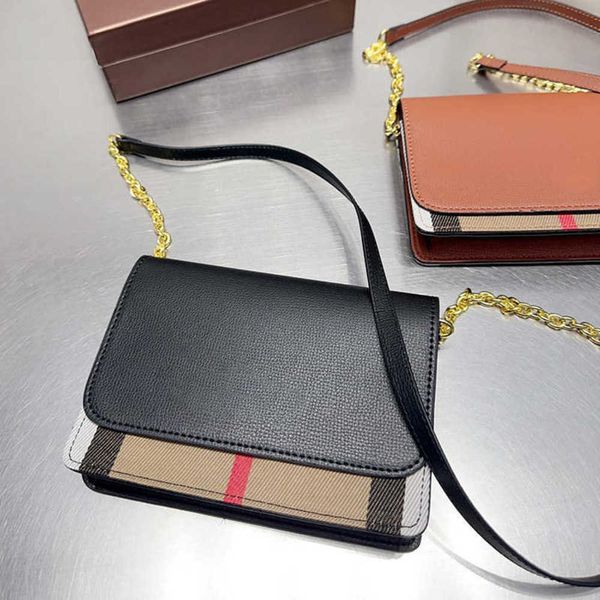 shoulders bags classic chain ladies striped flip messenger coin card wallet practical and durable light purse 221116 
shoulders bags classic chain ladies striped flip messenger coin card wallet practical and durable light purse 221116