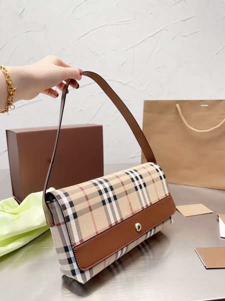 vintage underarm soft leather tartan shoulder bag small classic baguette for women casual trendy bags practical and lightweight 28cm
vintage underarm soft leather tartan shoulder bag small classic baguette for women casual trendy bags practical and lightweight 28cm