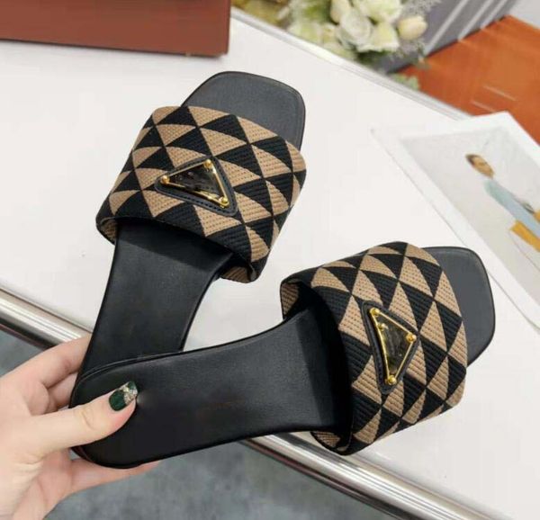 fashion designer sandals men women luxury slide flats thick bottom flip flops embroidered printed jelly rubber leather slippers 35-42, Black
fashion designer sandals men women luxury slide flats thick bottom flip flops embroidered printed jelly rubber leather slippers 35-42, Black