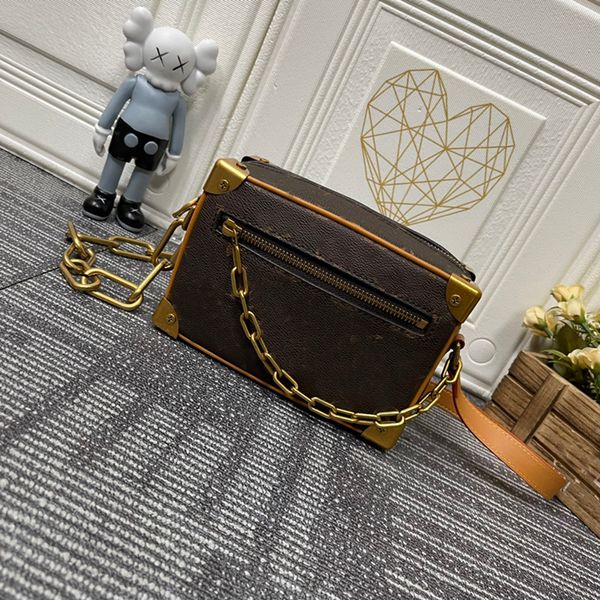 corium makeup bag luxurious cosmetic bag toiletry bag corium designer makeup bag shoulder bag professional makeup trolley case makeup vanity
corium makeup bag luxurious cosmetic bag toiletry bag corium designer makeup bag shoulder bag professional makeup trolley case makeup vanity