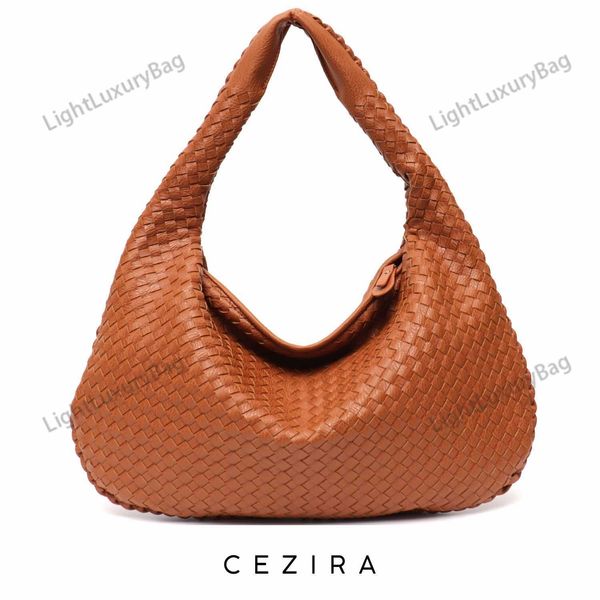 braid women large capacity vegan leather woven shoulder bags fashion handmade woven luxury design daily underarm handbags purses
braid women large capacity vegan leather woven shoulder bags fashion handmade woven luxury design daily underarm handbags purses