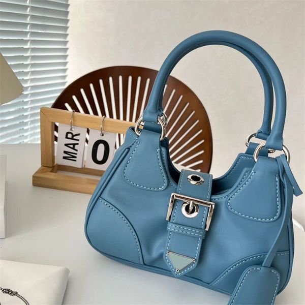 enamel crossbody bag triangle shoulder bags for mens hiphop trendy tiktok borse moon re nylon distinctive underarm designer handbags leisure
enamel crossbody bag triangle shoulder bags for mens hiphop trendy tiktok borse moon re nylon distinctive underarm designer handbags leisure