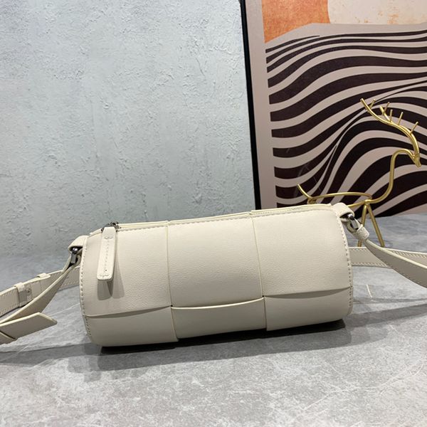 ladies small crossbody bag designer canette bag cow leather woven round bag fashion shoulder bag luxury handbag new 2023
ladies small crossbody bag designer canette bag cow leather woven round bag fashion shoulder bag luxury handbag new 2023