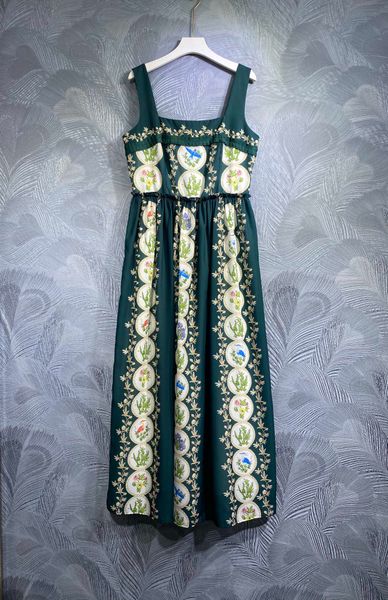 printed dress 2023 early spring new french floral strap dress small design high sense long sleeveless tank skirt, Black;gray
printed dress 2023 early spring new french floral strap dress small design high sense long sleeveless tank skirt, Black;gray