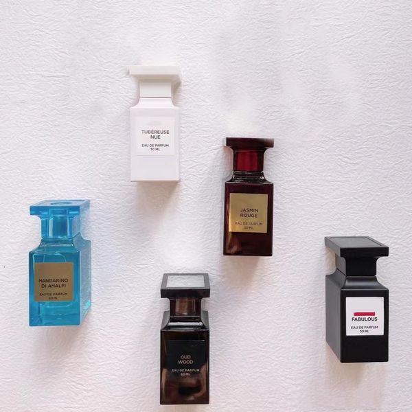 luxuries designer woman perfume gentleman rose soleil neige whte suede 50ml eau de parfum perfume good quality smell well cologne parfum cla
luxuries designer woman perfume gentleman rose soleil neige whte suede 50ml eau de parfum perfume good quality smell well cologne parfum cla