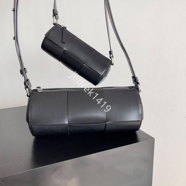 bv's arco barrel shoulder bag handwork leather weaving underarm bag soft lambskin crossbody bag zipper fashion hobo bag designer 10a ha
bv's arco barrel shoulder bag handwork leather weaving underarm bag soft lambskin crossbody bag zipper fashion hobo bag designer 10a ha