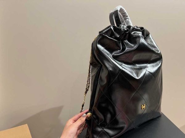 shoulder bags womans luxury chnnel bag designer bags hands crossbody tote bowling girl new fashion cross chain small niki poplar messenger p
shoulder bags womans luxury chnnel bag designer bags hands crossbody tote bowling girl new fashion cross chain small niki poplar messenger p