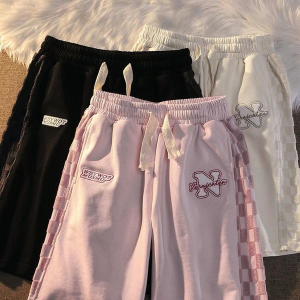 shorts pink checkerboard letter flocking embroidered y2k sports shorts for women summer 2022 loose versatile straight shorts for women, White;black
shorts pink checkerboard letter flocking embroidered y2k sports shorts for women summer 2022 loose versatile straight shorts for women, White;black