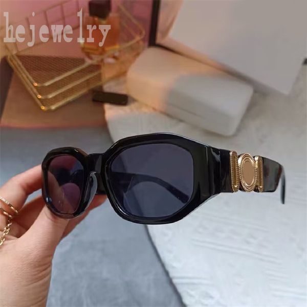 shades designer sunglasses man woman luxury sunglasses ladies holiday commemorative gifts goggle hip hop black eyeglasses fashion sun proof, White;black
shades designer sunglasses man woman luxury sunglasses ladies holiday commemorative gifts goggle hip hop black eyeglasses fashion sun proof, White;black