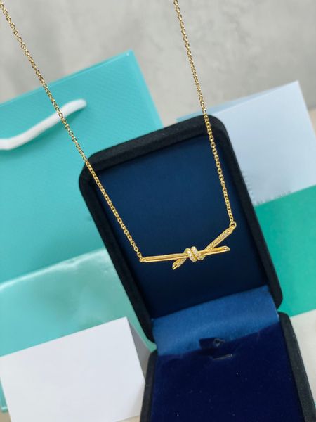 Fashion Designer jewelry Pendant Clasp tiffs Knot necklace Christmas gift Luxury jewelry for women high quality Wedding tiffanism Jewelry Accessories
Fashion Designer jewelry Pendant Clasp tiffs Knot necklace Christmas gift Luxury jewelry for women high quality Wedding tiffanism Jewelry Accessories