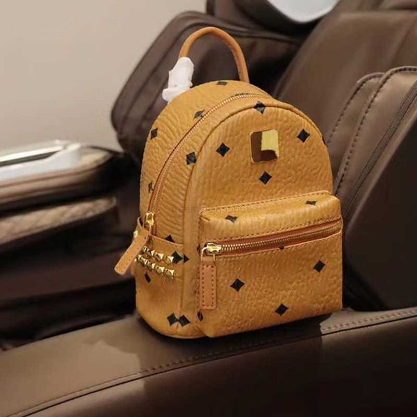 kids girl backpacks fashion designer small schoolbags with letters children mini handbags casual portable messenger accessories bag kid hand
kids girl backpacks fashion designer small schoolbags with letters children mini handbags casual portable messenger accessories bag kid hand