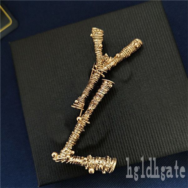womens designer brooch mens punk broche classics jeans suit clothes coat letters spiral stria elegant small bead brooches cool hiphop zb042, Gray
womens designer brooch mens punk broche classics jeans suit clothes coat letters spiral stria elegant small bead brooches cool hiphop zb042, Gray
