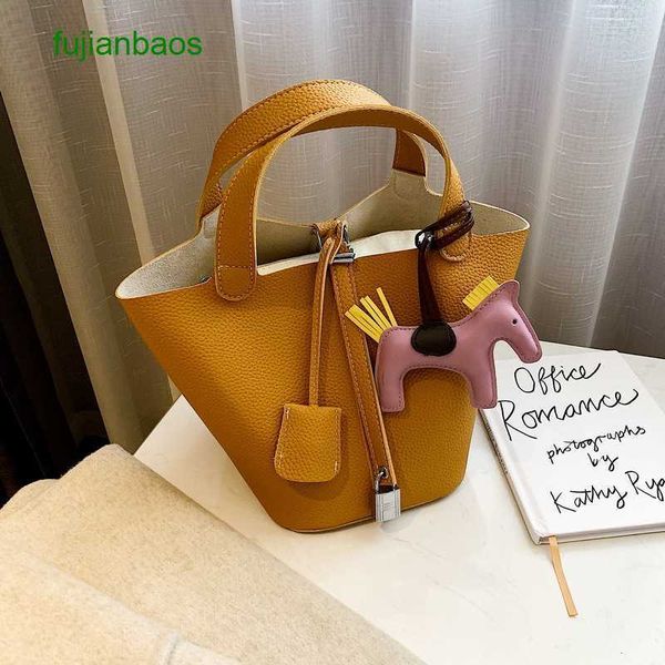 hemres picotn handbags autumn winter new 2023 korean version vegetable basket mother water bucket bag lychee pattern simple versatile hbag w, Black
hemres picotn handbags autumn winter new 2023 korean version vegetable basket mother water bucket bag lychee pattern simple versatile hbag w, Black