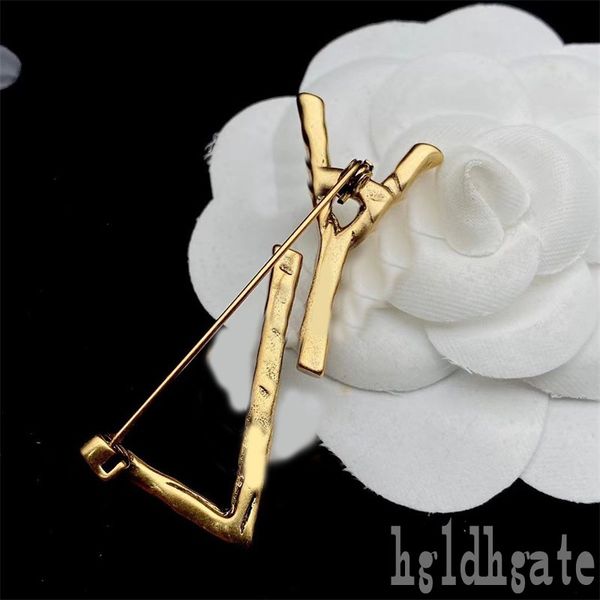 buckles womens brooch shirt designer brooches plated silver letter sweater clothing chic alloy luxury brass brooches bamboos alligator patte, Gray
buckles womens brooch shirt designer brooches plated silver letter sweater clothing chic alloy luxury brass brooches bamboos alligator patte, Gray