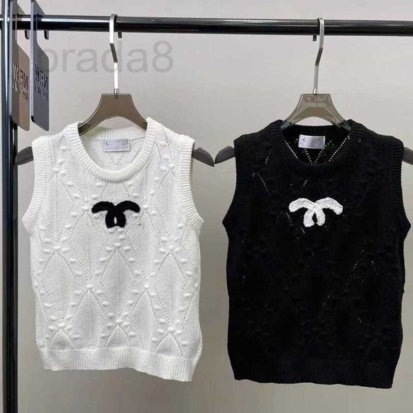 women's tanks & camis designer 2023 summer new small fragrance hollow out knitted short tank with foreign style versatile sleeveless 9d, White
women's tanks & camis designer 2023 summer new small fragrance hollow out knitted short tank with foreign style versatile sleeveless 9d, White