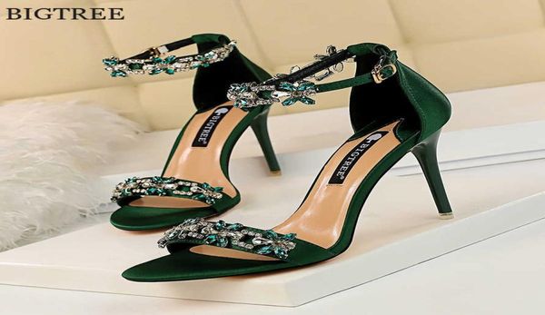 dress shoes soft silk open toe women sandals 2022 summer luxury crystal ankle buckle high heels shoes bride party lady green red b3678156, Black
dress shoes soft silk open toe women sandals 2022 summer luxury crystal ankle buckle high heels shoes bride party lady green red b3678156, Black