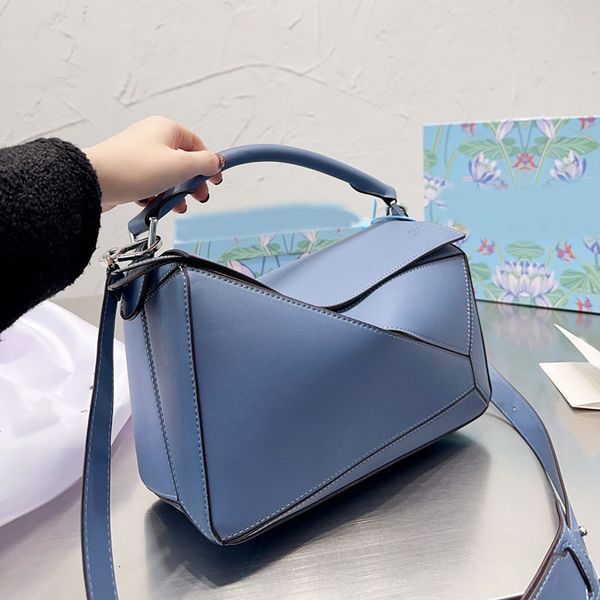 tote 8 colors bag luxurys designers handbag hobo wallets men chain envelope bag puzzle shoulder bags moon cross body fashion purse with box
tote 8 colors bag luxurys designers handbag hobo wallets men chain envelope bag puzzle shoulder bags moon cross body fashion purse with box