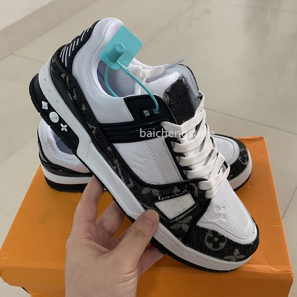designer trainer sneaker virgil casual shoes 2022 calfskin leather abloh black white green red blue leather overlays platform low sneakers s, White;red
designer trainer sneaker virgil casual shoes 2022 calfskin leather abloh black white green red blue leather overlays platform low sneakers s, White;red