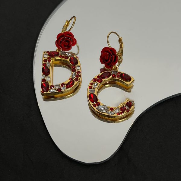 2023 luxury fashion chandeliers earrings designer letter earrings studded with diamonds to send girlfriend no box, Silver
2023 luxury fashion chandeliers earrings designer letter earrings studded with diamonds to send girlfriend no box, Silver